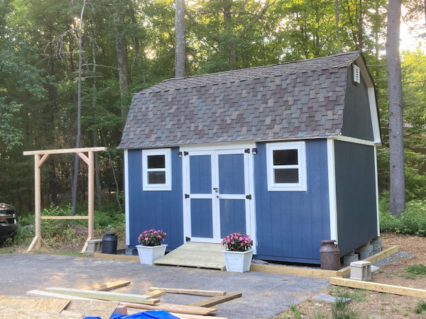 Casey's 12x16 barn shed picture Picture of Casey's 12x16 barn shed project.