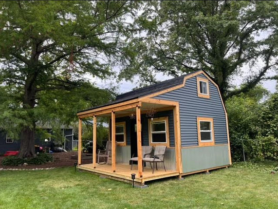 Charlies barn shed view from the right front Charlies barn shed view from the right front
