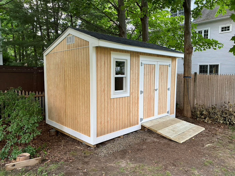 Here's Chris's shed picture of his 12'x8' saltbox shed he built using my plans. A shed picture of chris's 12x8 saltbox shed.