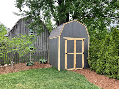 Jay's neat 8x10 barn shed he built using my plans.