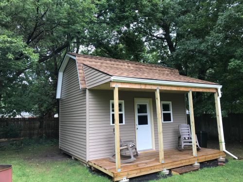 Picture or Matt's quaint tiny house. Picture of Matt's very cute tiny house.