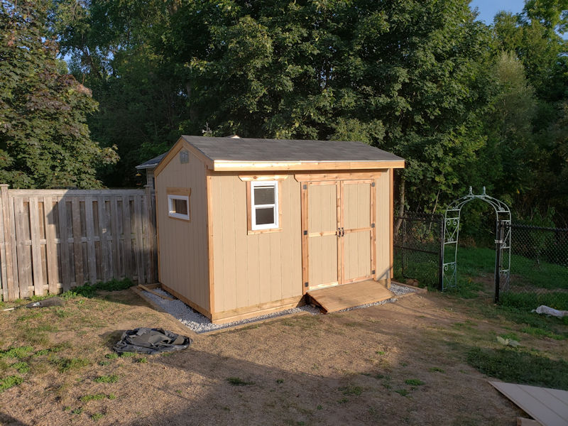 Sang's shed picture of his 12'x8' saltbox shed. Shed picture of Sang's 12'x8' Saltbox Shed.